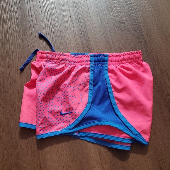 Nike DRI-FIT Short for girl 6/8 year's - Picture 4 of 4